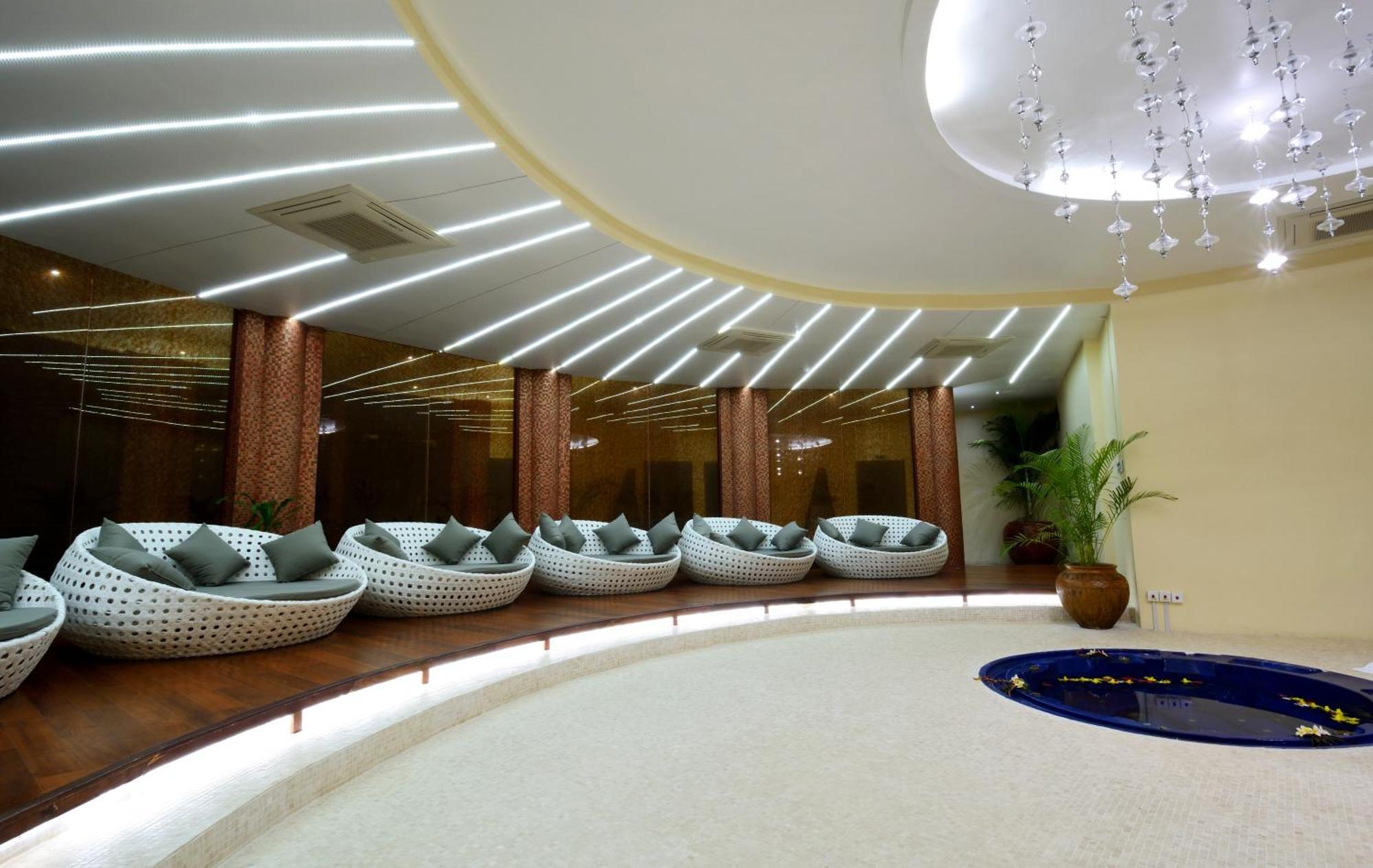 โอเชี่ยน พาราไดซ์ รีสอร์ต แอนด์ สปา Hotel ปวานี มาชังกานี ภายนอก รูปภาพ